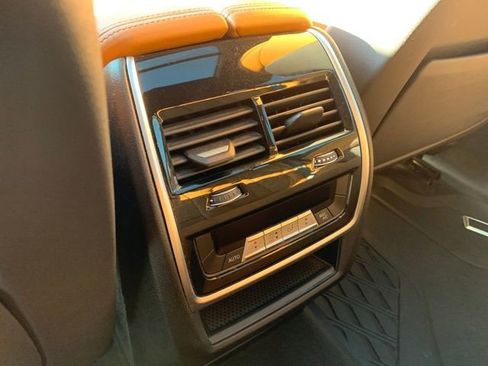 Used 2023 BMW X5 xDrive40i w/ Premium Package image 18