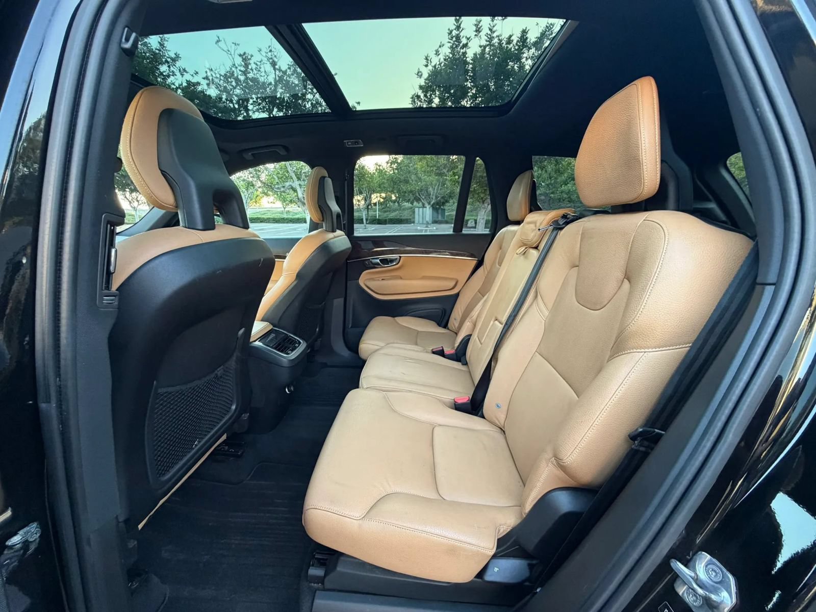 Used 2016 Volvo XC90 T6 Momentum AWD/4WD image 10