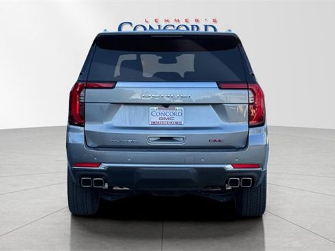 Used 2025 GMC Yukon XL Denali image 5