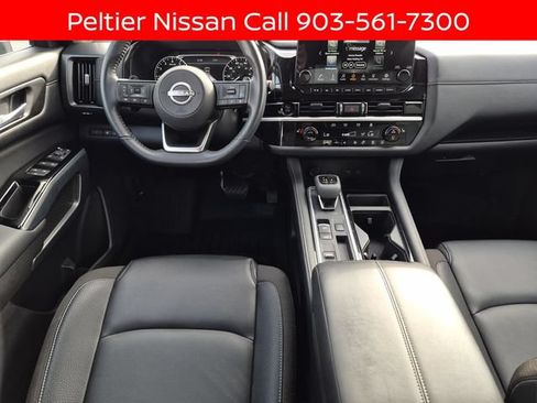 Certified 2025 Nissan Pathfinder SL w/ SL Premium Package FWD image 28