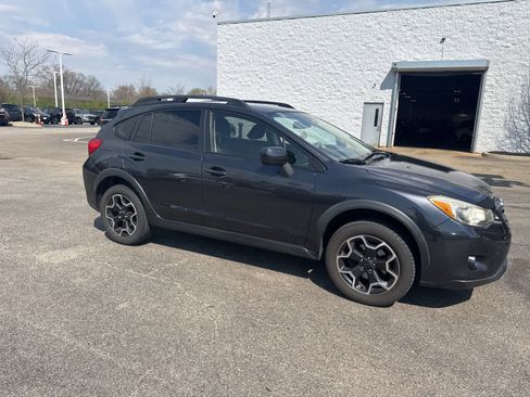 Used 2014 Subaru Crosstrek 2.0i Premium image 3