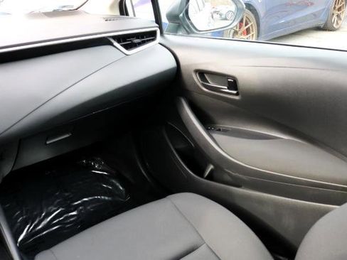 Used 2023 Toyota Corolla LE image 17