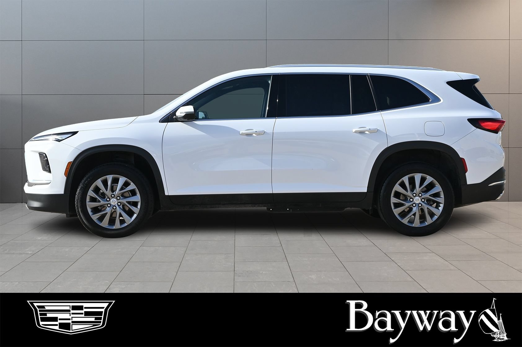 Used 2025 Buick Enclave Preferred FWD image 5