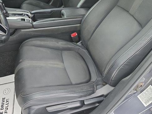 Used 2019 Honda Civic Sport image 14