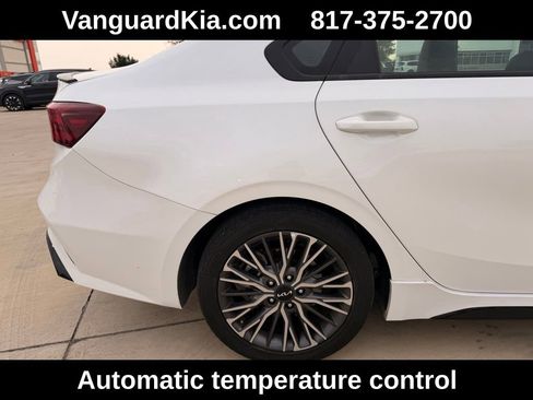 Used 2024 Kia Forte GT-Line w/ GT-Line Premium Package image 10