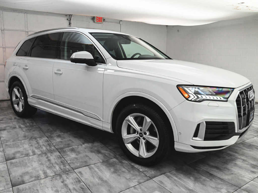 Used 2023 Audi Q7 2.0T Premium Plus w/ Premium Plus Package AWD/4WD image 3