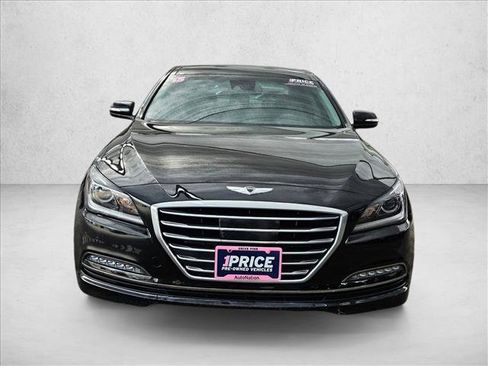 Used 2015 Hyundai Genesis 5.0 w/ Option Group 05 RWD image 2