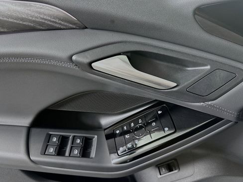 Used 2025 Audi A6 e-tron Ultra w/ Ultra Package image 21