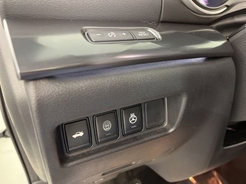 Used 2023 Nissan Maxima SR w/ Sport Mat Group FWD image 32