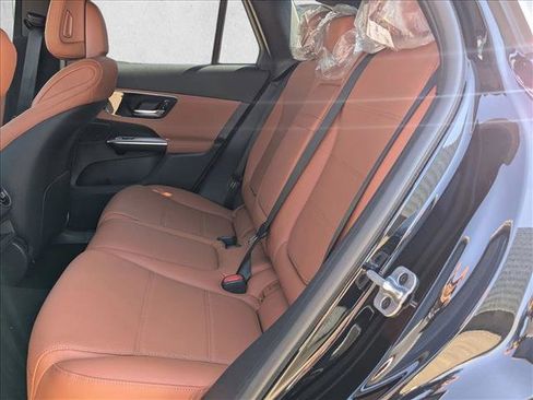 Used 2026 Mercedes-Benz GLC 300 image 13