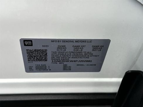 Used 2023 Chevrolet Traverse LT w/ LPO, Floor Liner Package image 32