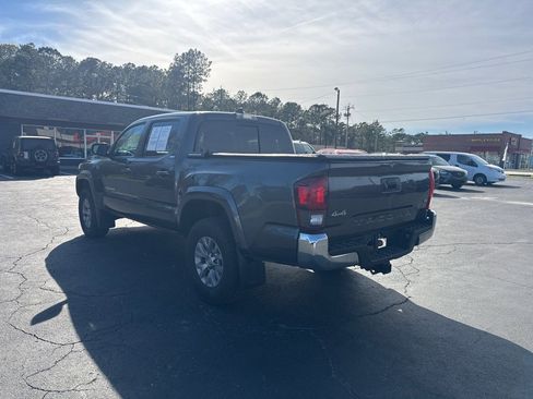 Used 2019 Toyota Tacoma SR5 image 3