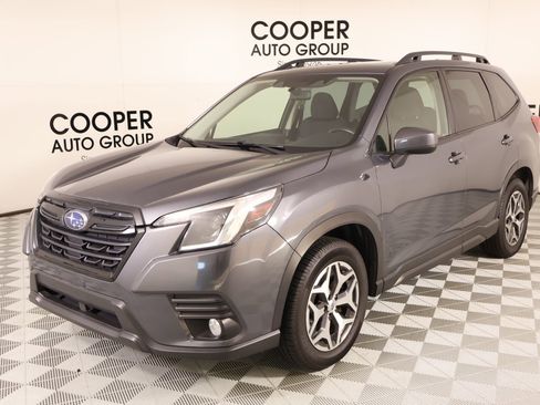 Used 2023 Subaru Forester Premium AWD/4WD image 10