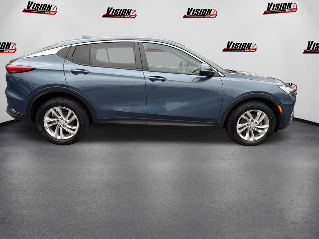 Used 2025 Buick Envista Preferred w/ Convenience I Package FWD image 4