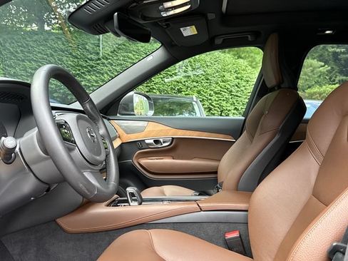 Certified 2024 Volvo XC90 T8 Plus w/ Protection Package AWD/4WD image 10