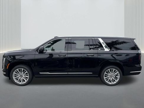 New 2026 Cadillac Escalade ESV Luxury AWD/4WD image 8