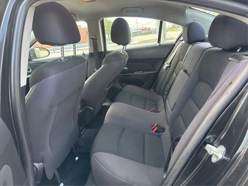 Used 2015 Chevrolet Cruze LT image 10