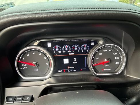 Used 2021 Chevrolet Silverado 1500 High Country w/ Technology Package AWD/4WD image 26