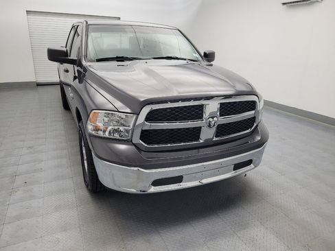 Used 2019 RAM 1500 Classic SLT RWD image 14