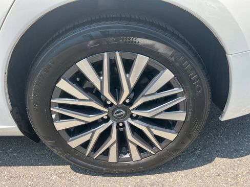 Used 2025 Nissan Altima 2.5 SV FWD image 26