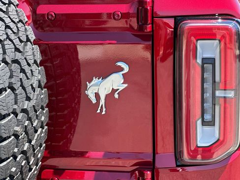 New 2026 Ford Bronco Outer Banks w/ Sasquatch Package AWD/4WD image 27
