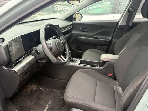 Used 2024 Hyundai Kona SEL FWD image 17