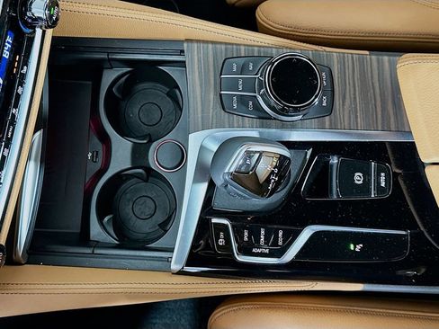 Certified 2023 BMW 540i xDrive w/ Dynamic Handling Package image 17