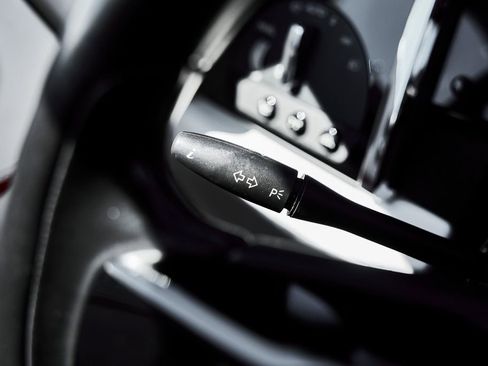 Used 2020 Rolls-Royce Wraith RWD image 49