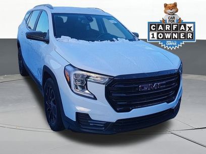 Used 2024 GMC Terrain SLE w/ Driver Convenience Package