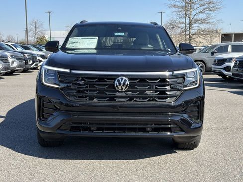 New 2026 Volkswagen Atlas Cross Sport SEL R-Line AWD/4WD image 8