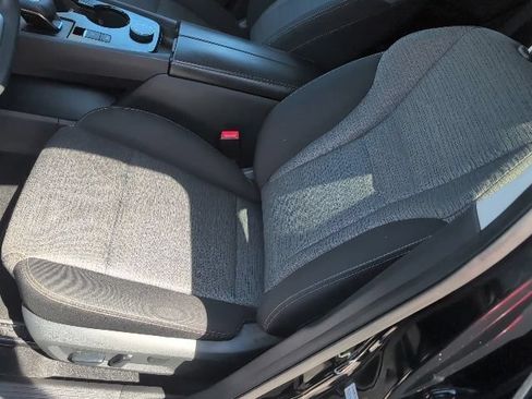 Used 2021 Nissan Rogue SV AWD/4WD image 19