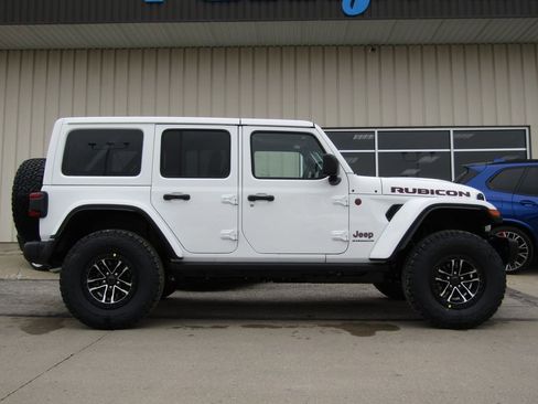 New 2026 Jeep Wrangler Unlimited Rubicon image 2