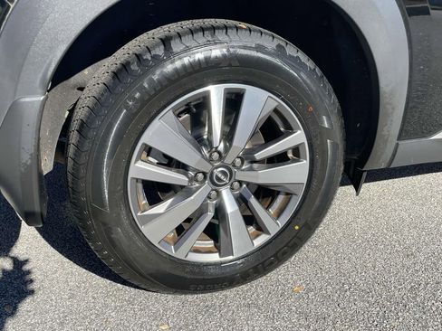 Used 2023 Nissan Pathfinder SL image 7