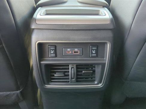 Used 2024 Nissan Murano SL image 19