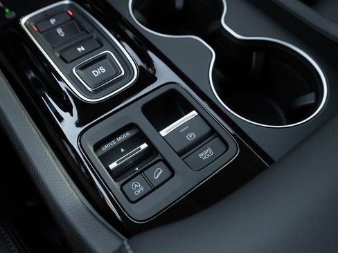 New 2025 Honda Pilot EX-L image 28