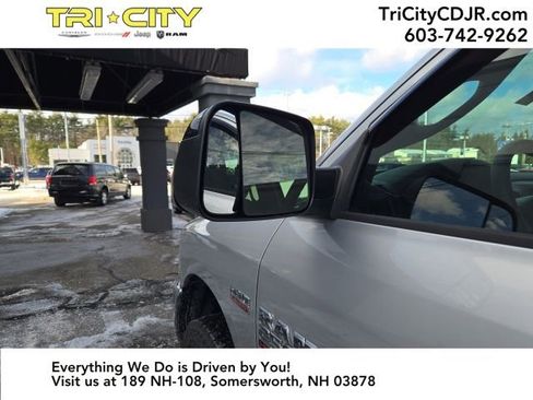 Used 2014 RAM 2500 Tradesman w/ Chrome Appearance Group image 16