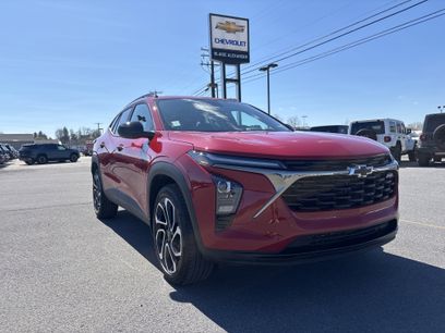New 2026 Chevrolet Trax RS w/ Sunroof Package