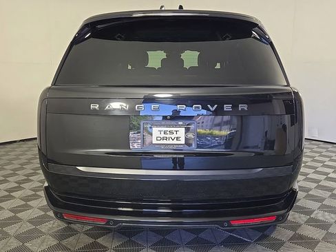 Used 2024 Land Rover Range Rover SE AWD/4WD image 6