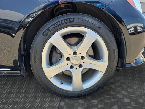 Used 2014 Mercedes-Benz E 350 4MATIC Sedan image 40