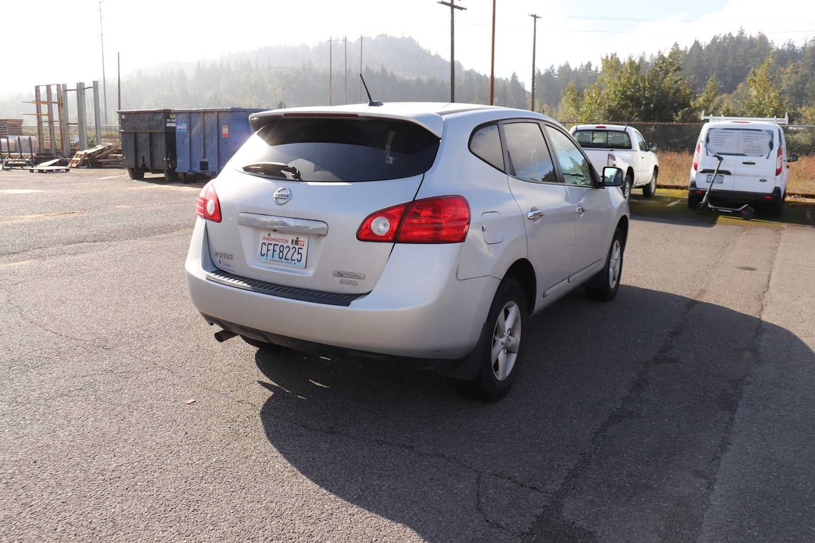 Used 2013 Nissan Rogue S w/ Special Edition Pkg AWD/4WD image 5