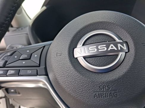 Used 2025 Nissan Sentra SV w/ All-Weather Package FWD image 27