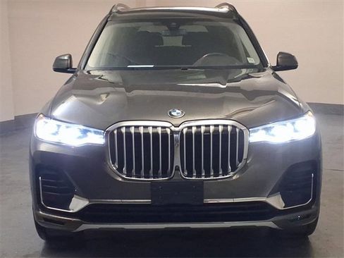 Certified 2022 BMW X7 xDrive40i w/ Premium Package image 2
