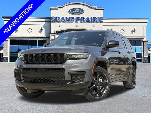 Used 2023 Jeep Grand Cherokee L Laredo image 1