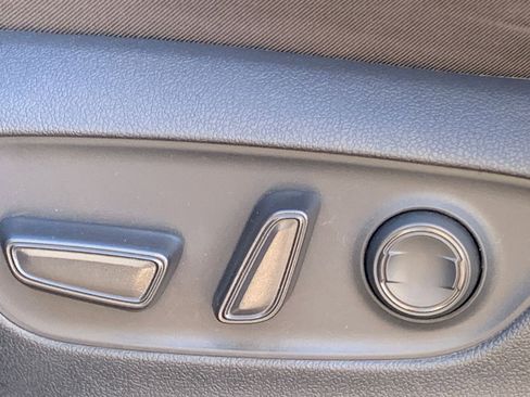 Used 2025 Toyota RAV4 XLE w/ Convenience Package image 22