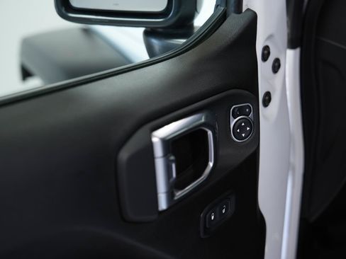 Used 2023 Jeep Gladiator Sport AWD/4WD image 25
