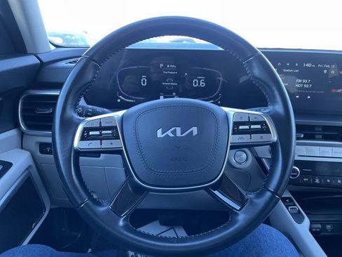 Certified 2023 Kia Telluride S w/ S Sunroof Package image 18