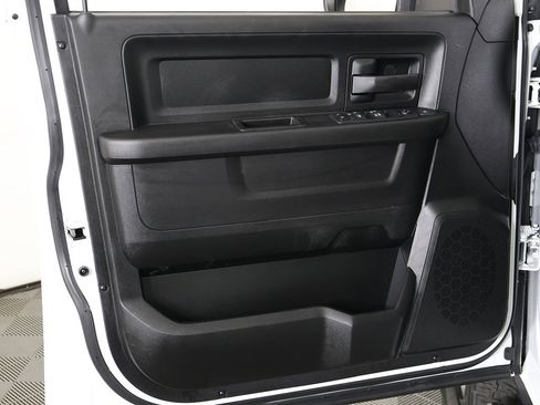 Used 2024 RAM 3500 Tradesman w/ Safety Group image 23