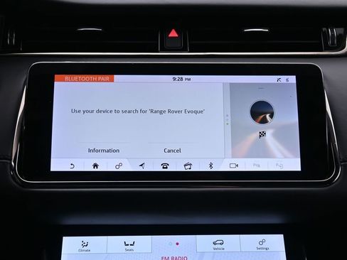 Used 2020 Land Rover Range Rover Evoque R-Dynamic SE AWD/4WD image 32