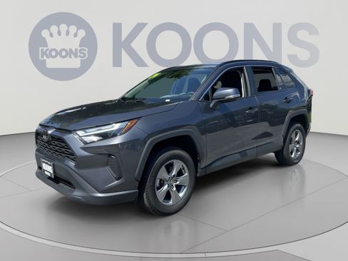 Used 2024 Toyota RAV4 XLE AWD/4WD image 1