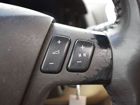 Used 2007 Cadillac SRX w/ Premium Seating Package image 24